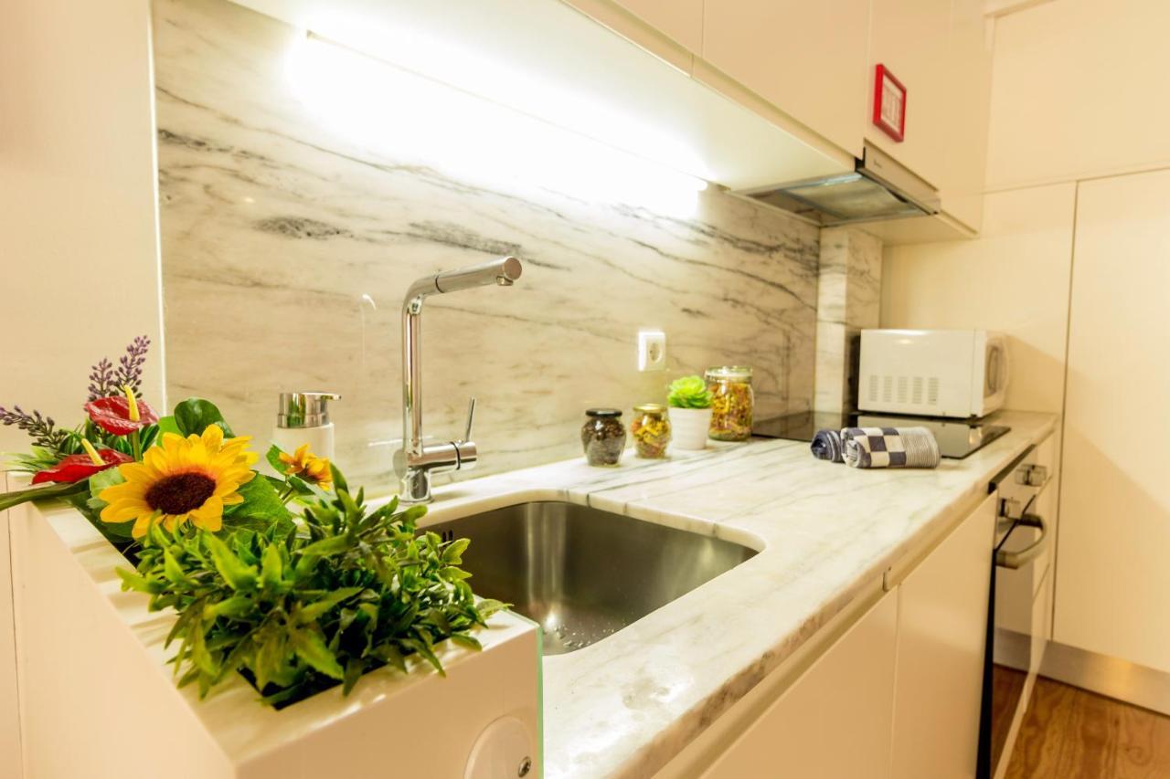 Guest H4U - Bonjardim Terrasse Center Apartment Porto Exterior photo